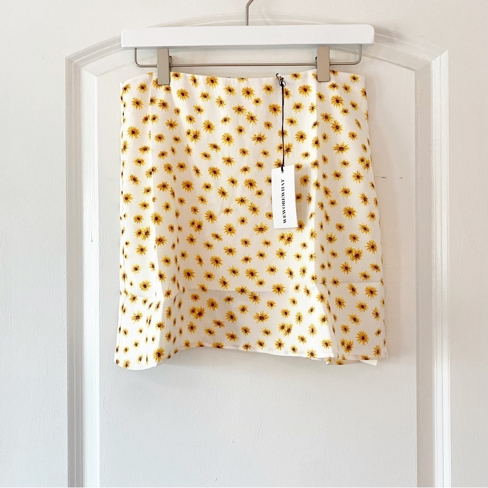 WeWoreWhat Ditsy Daisies Mini Slip Skirt NWT Y2K - Picture 5 of 11